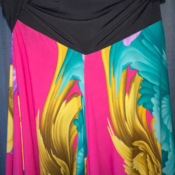 2 piece pants and Wrap Around Top. Size Small - Picture 4 of 9